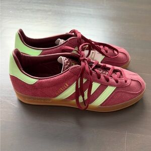 adidas Gazelle Indoor OG unisex Sneaker (Shadow Red Semi Green) 7